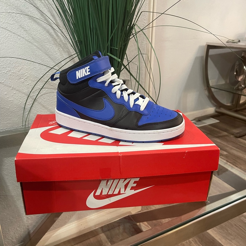 Nike shoes